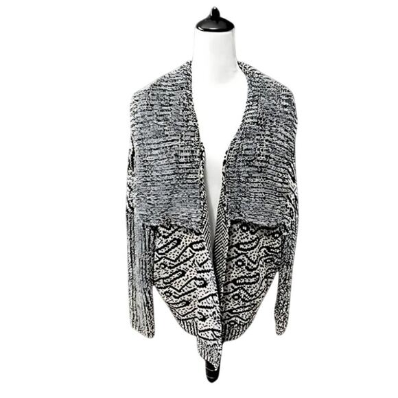 H&M Oversized Cardigan Sweater Ribbed Geometric Open Front Black Cream Med NWT - Picture 1 of 9